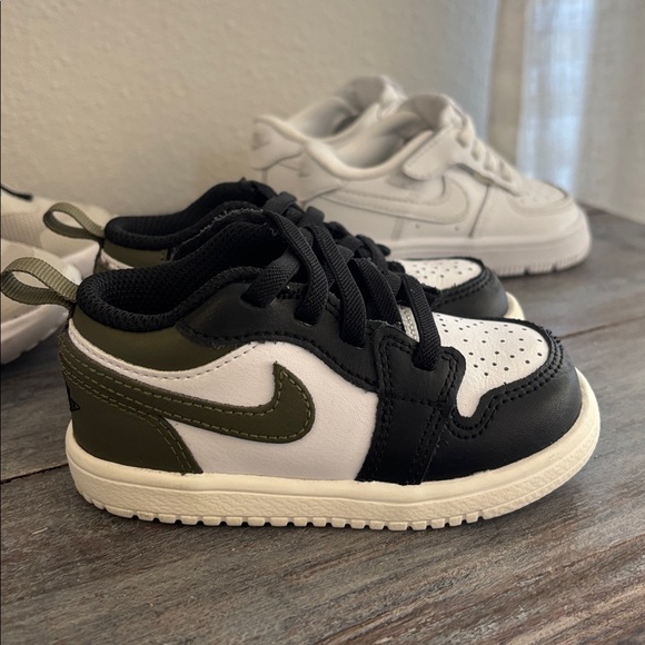 Nike Air Jordan Retro Low / Nike Infant/Toddler ALL Size 6c LIKE NEW - Picture 6 of 16